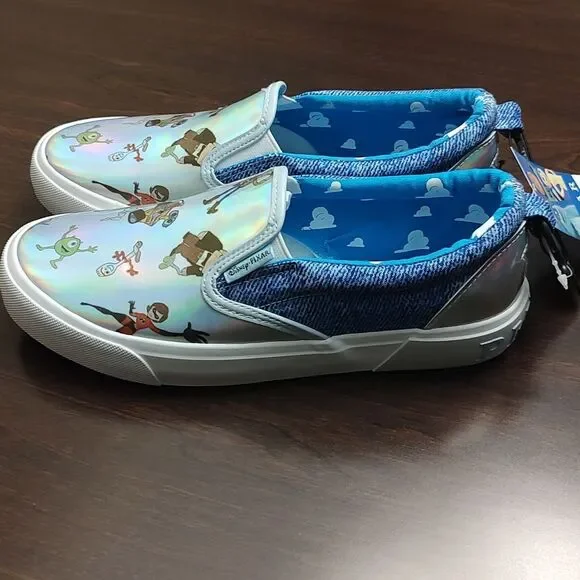Disney Pixar Pull on shoes New - Picture 3 of 6